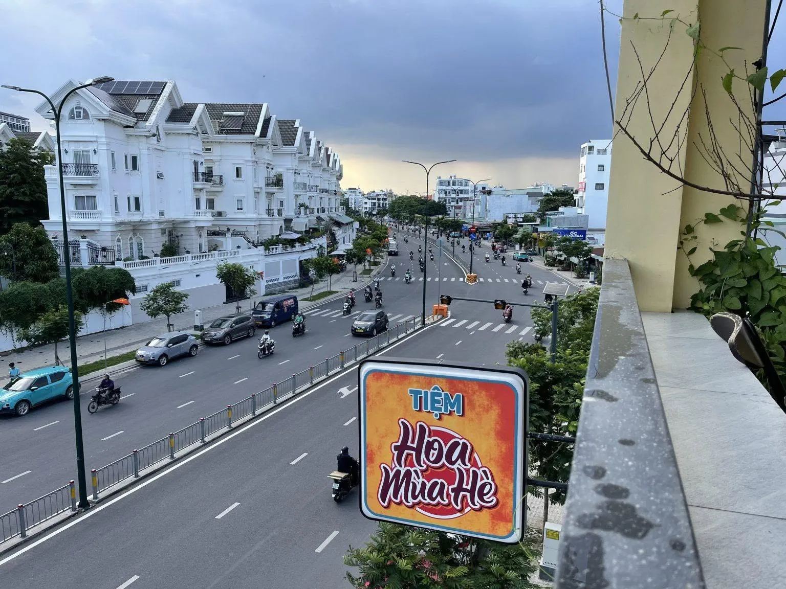 CHỐT NHANH! SANG QUÁN CAFE LẦU MÁY LẠNH + VIEW ROOFTOP ĐẸP NHẤT DƯƠNG QUẢNG HÀM, GÒ VẤP - Ảnh 3