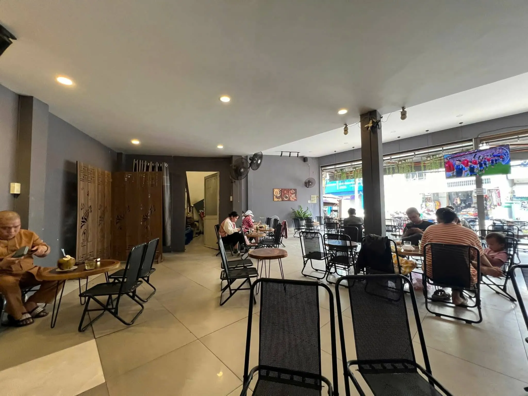 SANG GẤP QUÁN CAFE MẶT TIỀN PHẠM VĂN CHIÊU, GÒ VẤP – DIỆN TÍCH LỚN, VỪA Ở VỪA KINH DOANH - Ảnh 2
