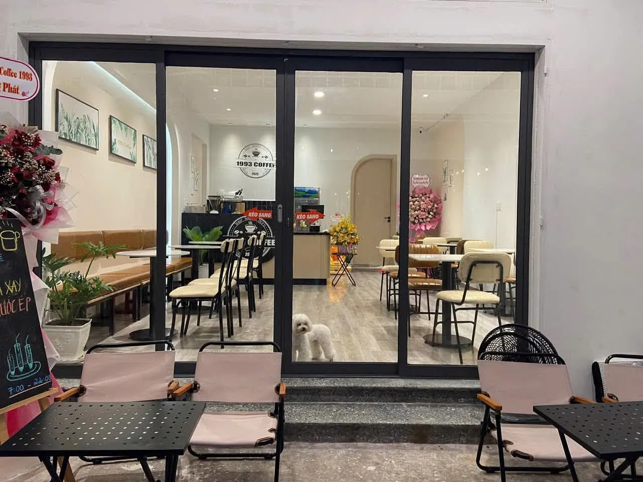 SANG GẤP QUÁN CAFE TÂN BÌNH – SÁT GA T1 SÂN BAY, GIÁ SIÊU RẺ 150TR (ĐÃ GỒM CỌC), CÓ PHÒNG Ở LẠI