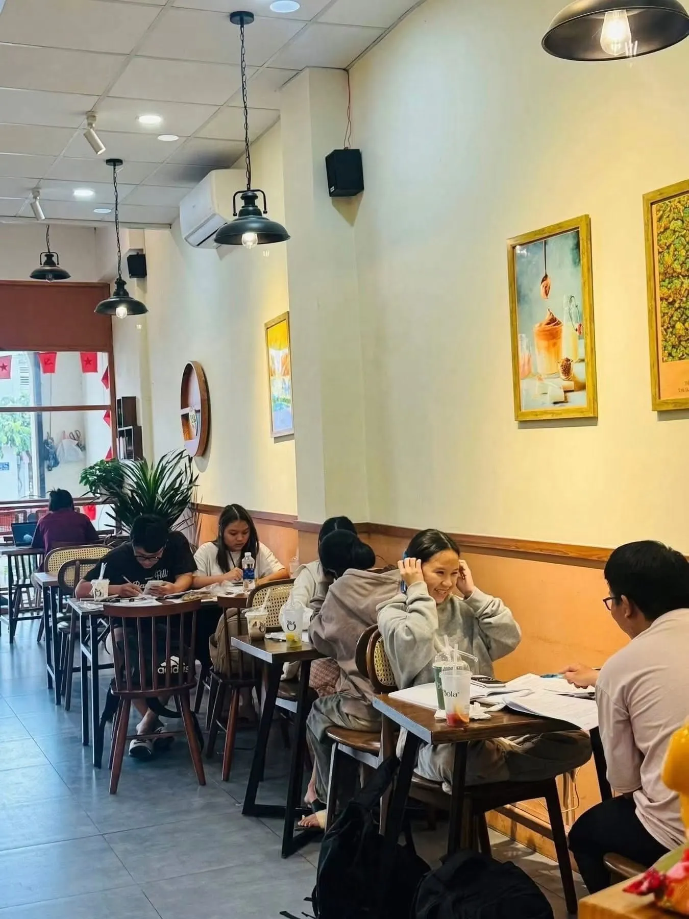 SANG GẤP QUÁN CAFE THƯƠNG HIỆU MẶT TIỀN RỘNG >12M LÊ TRỌNG TẤN, BÌNH TÂN