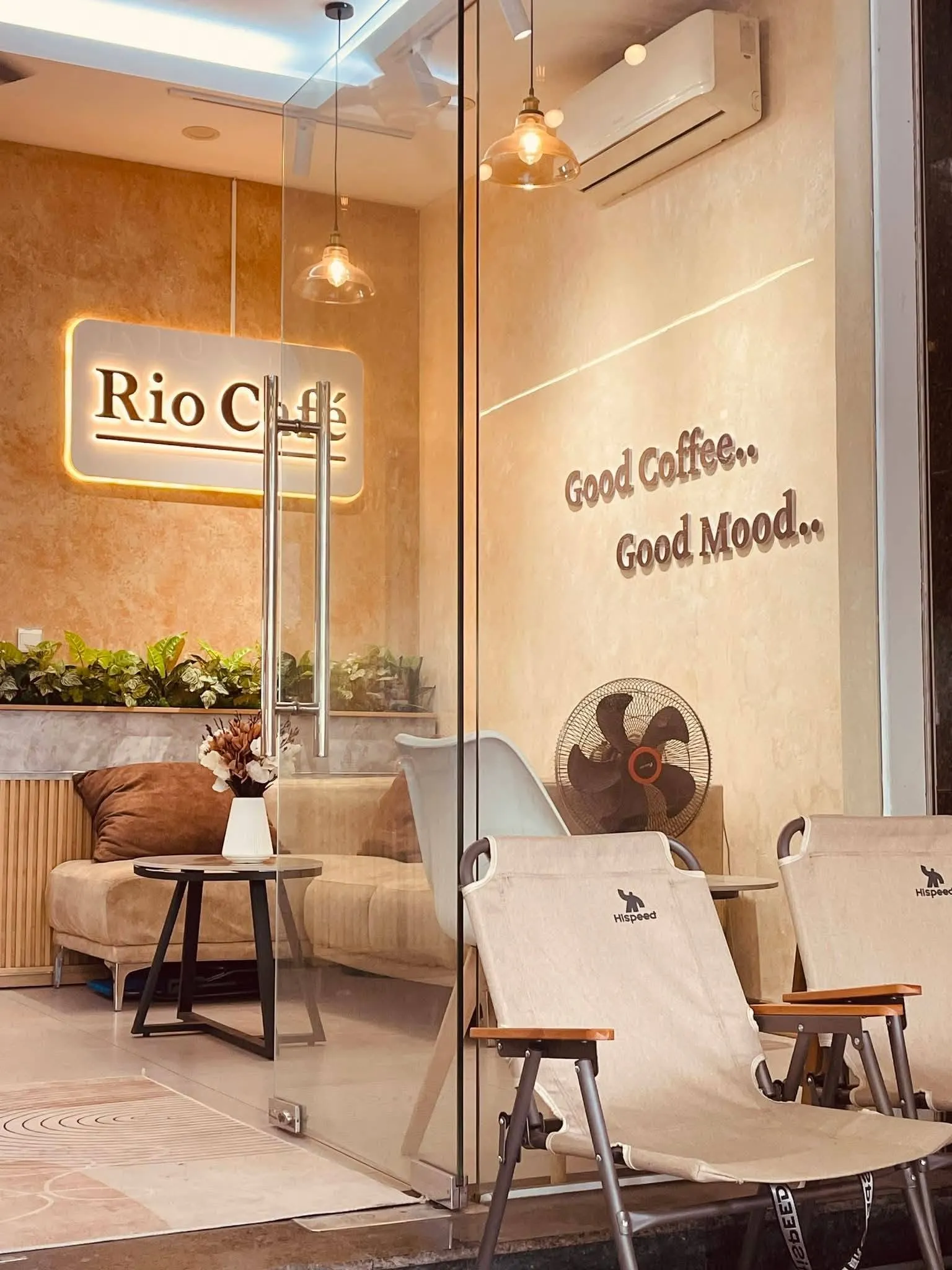 SANG LỖ 100TR QUÁN CAFE LÔ GÓC TRUNG YÊN, CẦU GIẤY – VỈA HÈ NGOÀI TRỜI 70M² KHỦNG, KHU VĂN PHÒNG - Ảnh 2