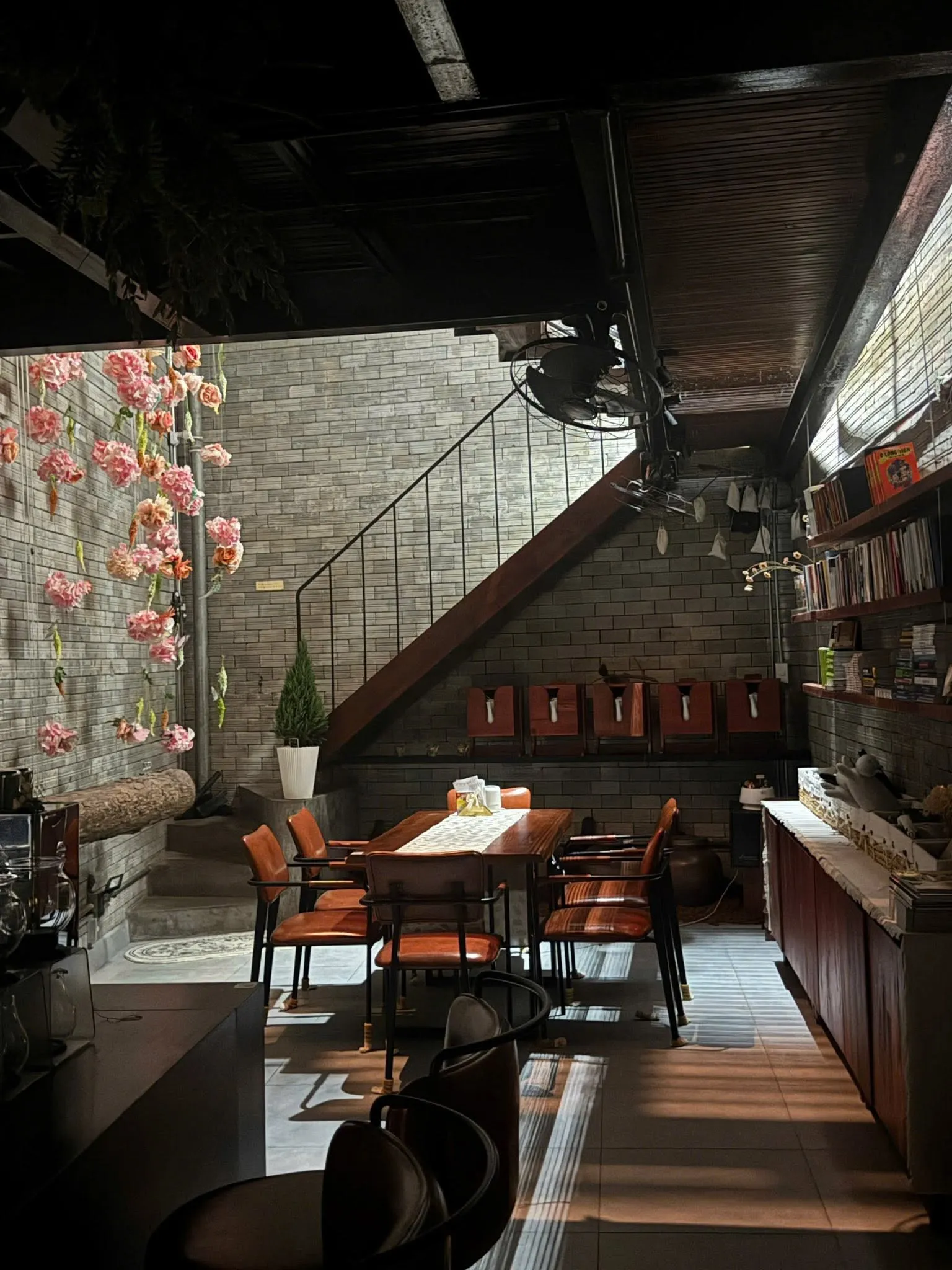 SANG LỖ HƠN 600TR – QUÁN CAFE NGUYÊN CĂN 1 TRỆT 3 LẦU HẺM XE HƠI HOÀNG HOA THÁM, BÌNH THẠNH - Ảnh 11