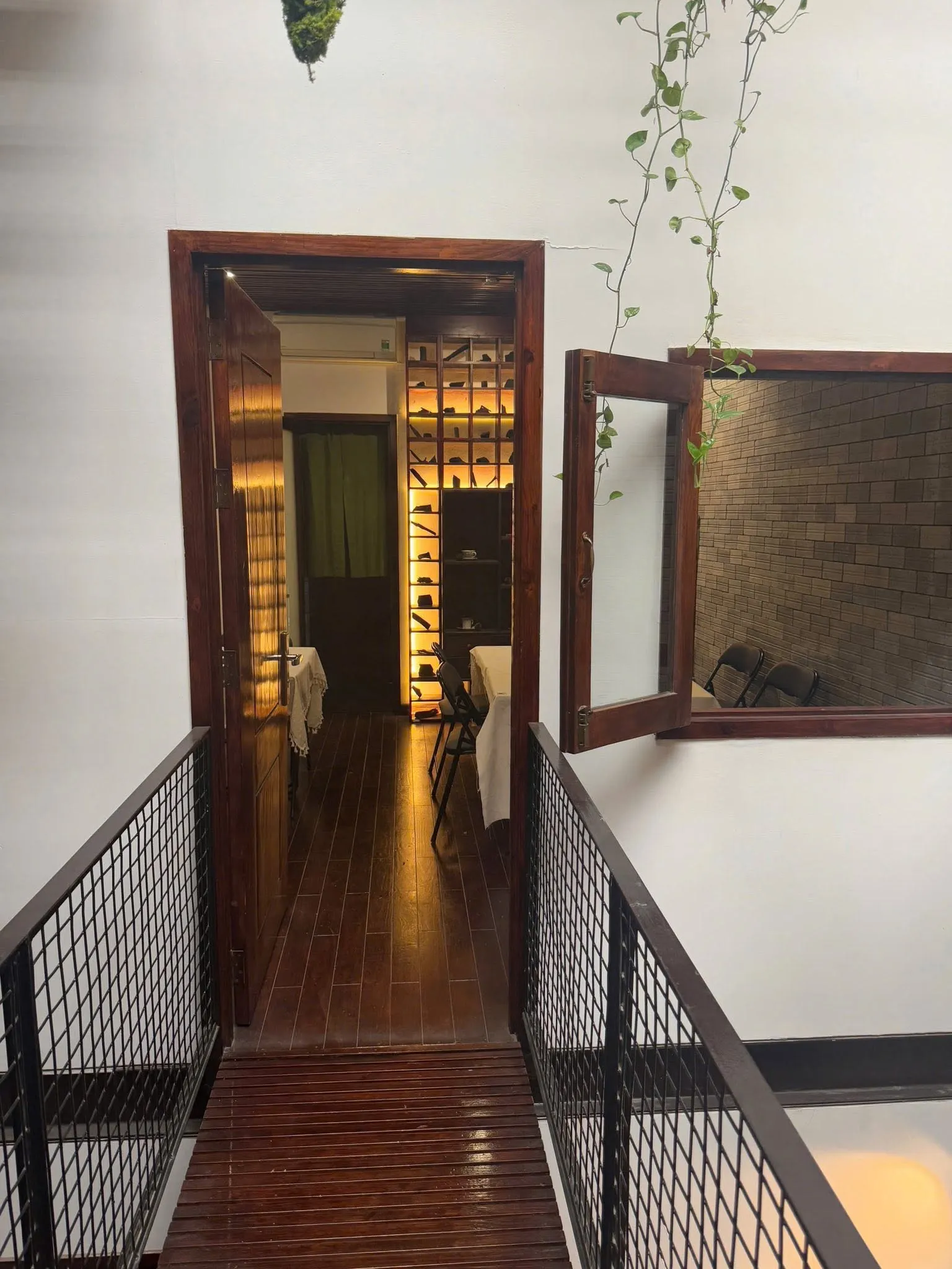 SANG LỖ HƠN 600TR – QUÁN CAFE NGUYÊN CĂN 1 TRỆT 3 LẦU HẺM XE HƠI HOÀNG HOA THÁM, BÌNH THẠNH - Ảnh 3