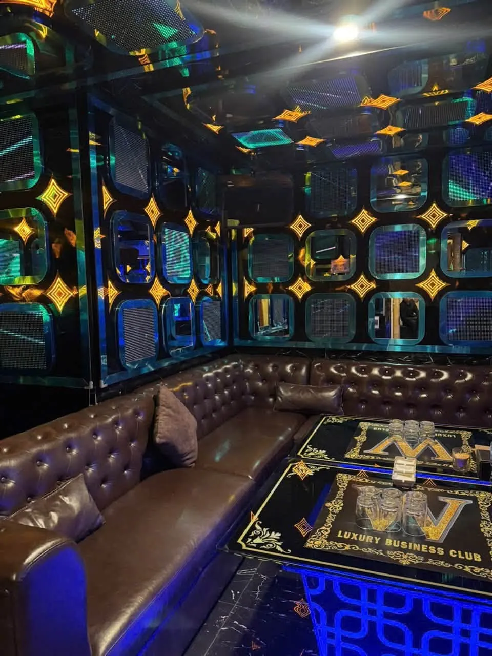 Sang nhượng Karaoke 16 phòng VIP tại Phú Mỹ Hưng, Q7, 2 mặt tiền, đầy đủ PCCC - Ảnh 2