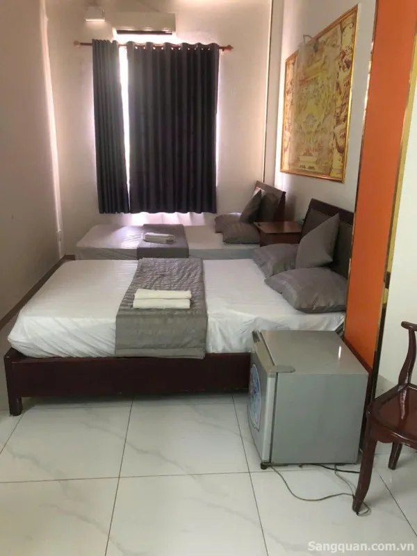 SANG NHƯỢNG KHÁCH SẠN MẶT TIỀN ĐƯỜNG LÊ HỒNG PHONG, QUẬN 10