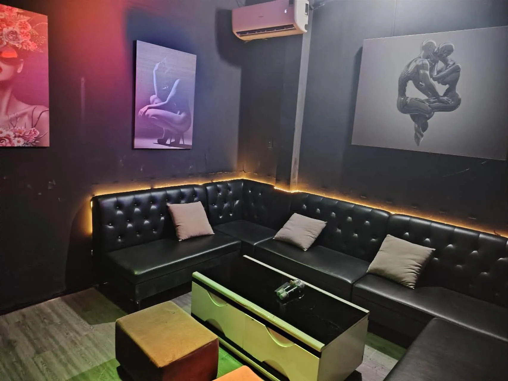 SANG NHƯỢNG QUÁN BAR – VỊ TRÍ ĐẮC ĐỊA ĐƯỜNG LÊ THÁNH TÔN, QUẬN 1 - Ảnh 6