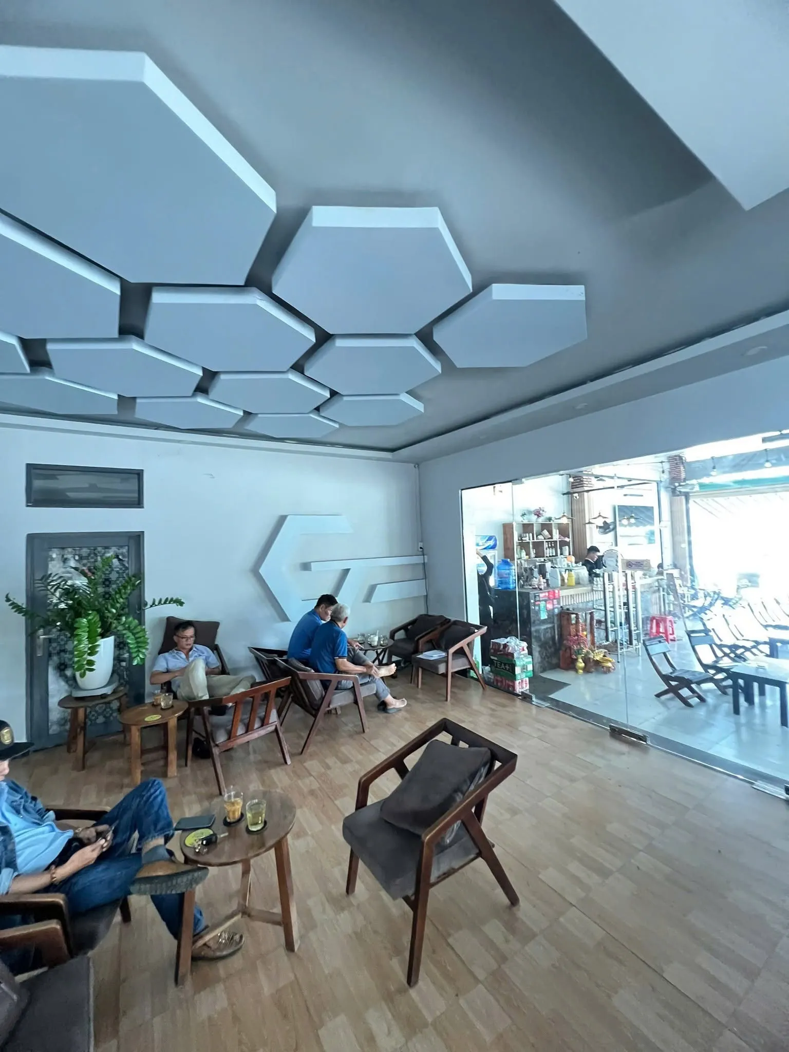 SANG NHƯỢNG QUÁN CÀ PHÊ GÓC 2 MẶT TIỀN – KHU CÔNG NGHIỆP TÂN BÌNH, BÌNH TÂN - Ảnh 4