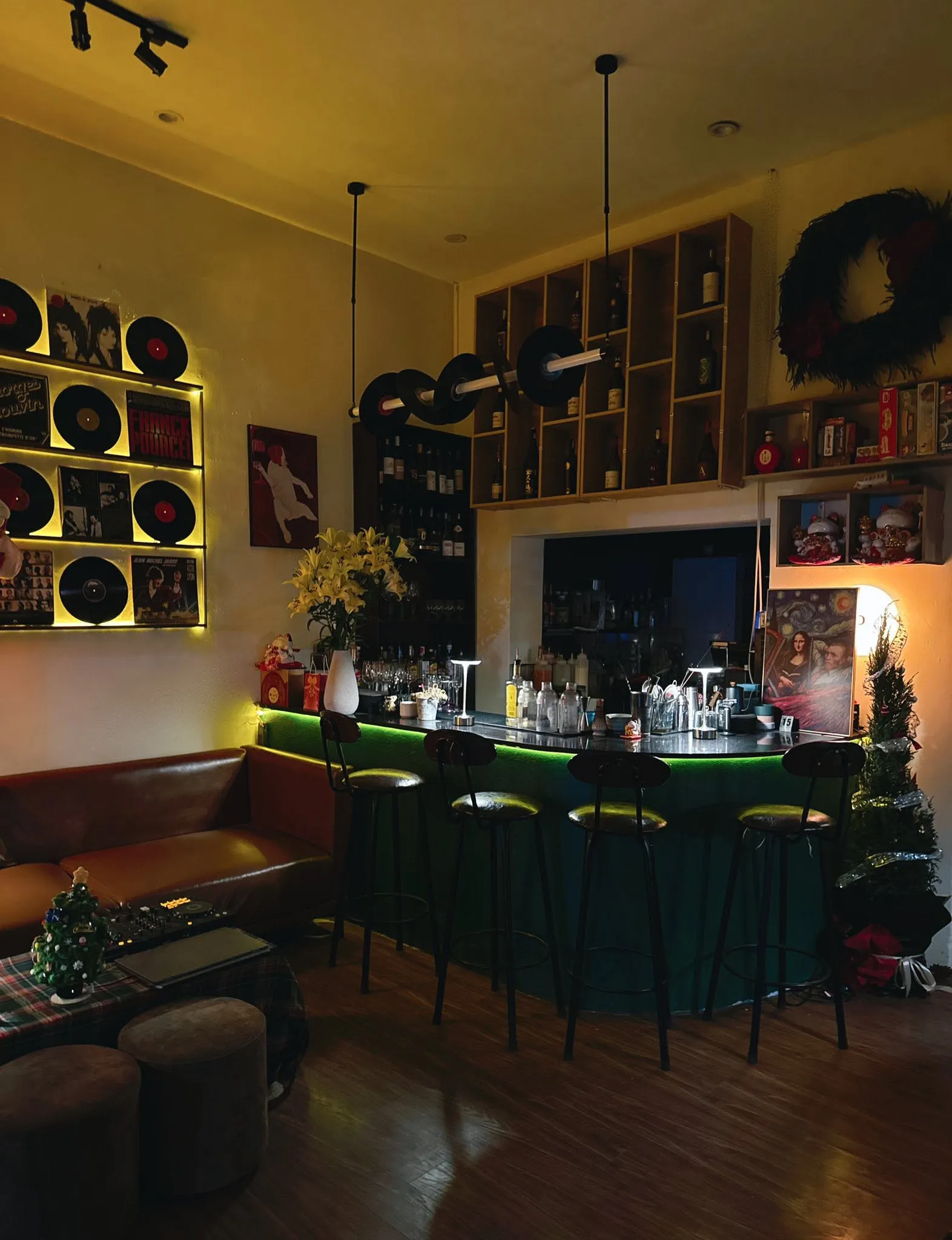 SANG NHƯỢNG QUÁN CAFE & COCKTAIL BAR QUẬN ĐỐNG ĐA – NGUYÊN CĂN 4 TẦNG + ROOFTOP, GIÁ SANG 82TR TẶNG CỌC - Ảnh 2