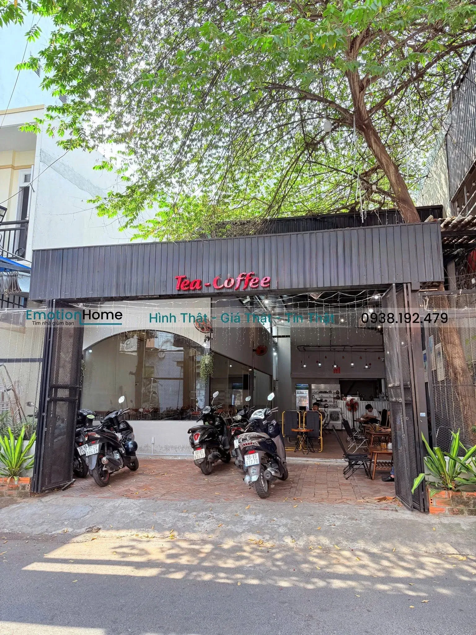 Sang quán cafe 136m2 (8x17m) ngay cạnh Emart Gò Vấp, vào là kinh doanh ngay