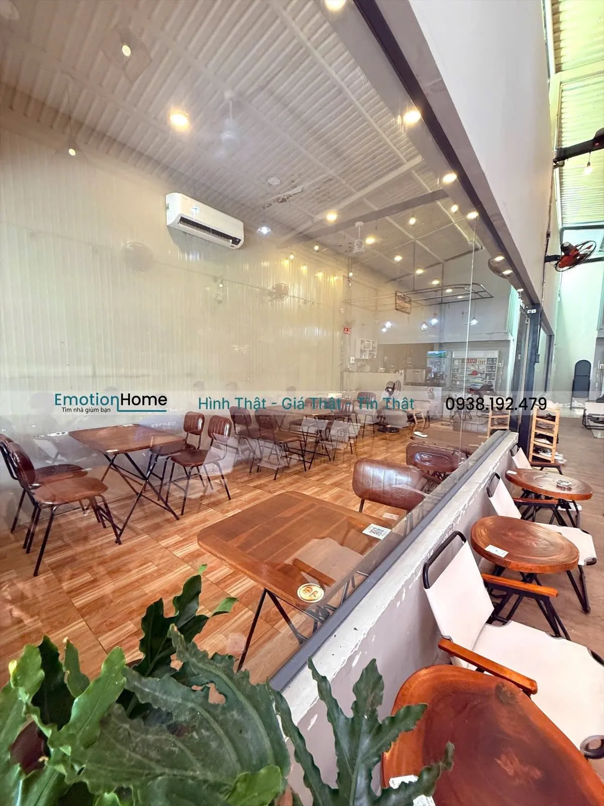 Sang quán cafe 136m2 (8x17m) ngay cạnh Emart Gò Vấp, vào là kinh doanh ngay - Ảnh 3