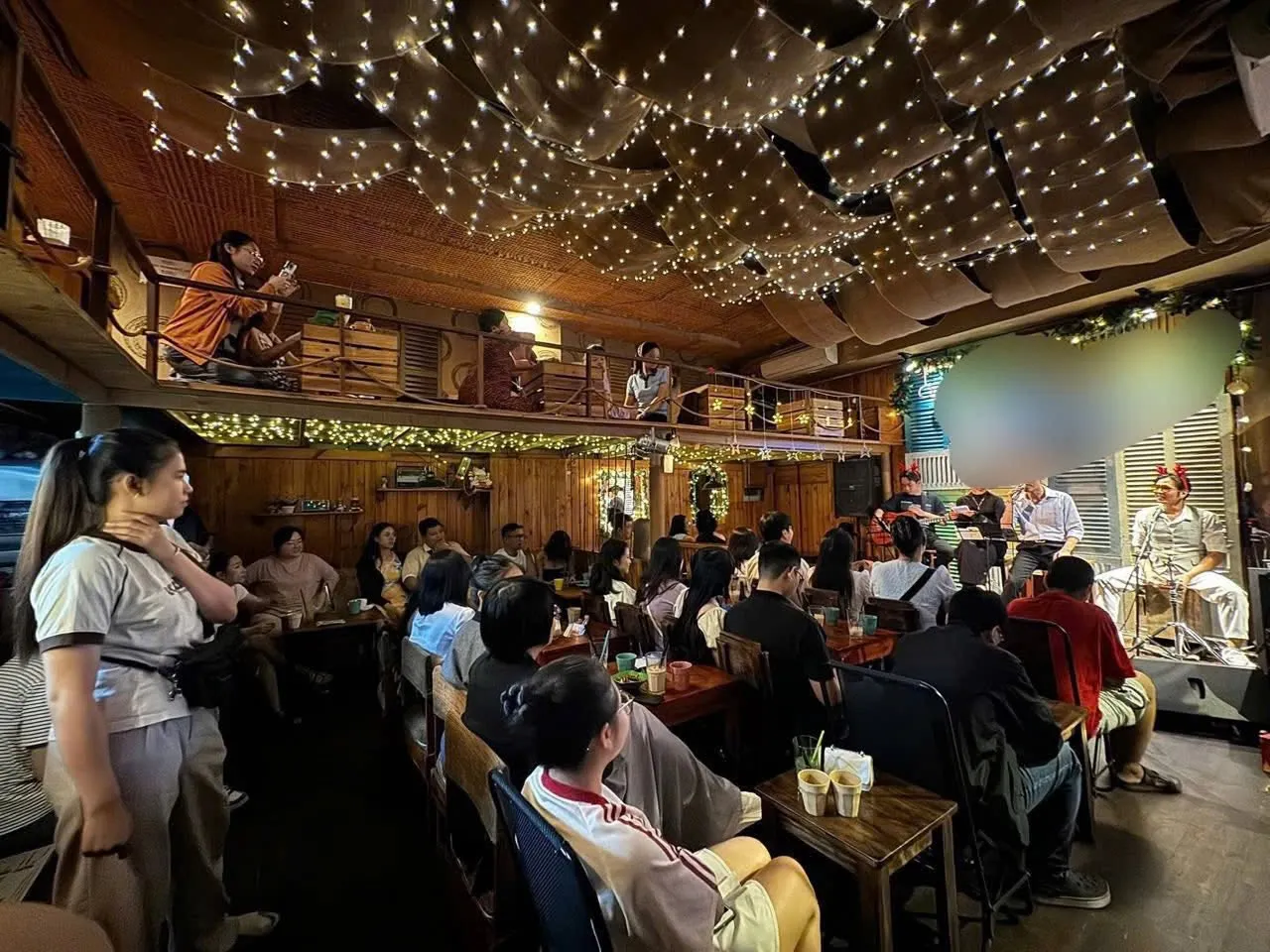 SANG QUÁN CAFE ACOUSTIC ĐANG ĐÔNG KHÁCH – TÔ HIẾN THÀNH Q10, GIÁ THUÊ SIÊU RẺ CHỈ 15TR - Ảnh 3