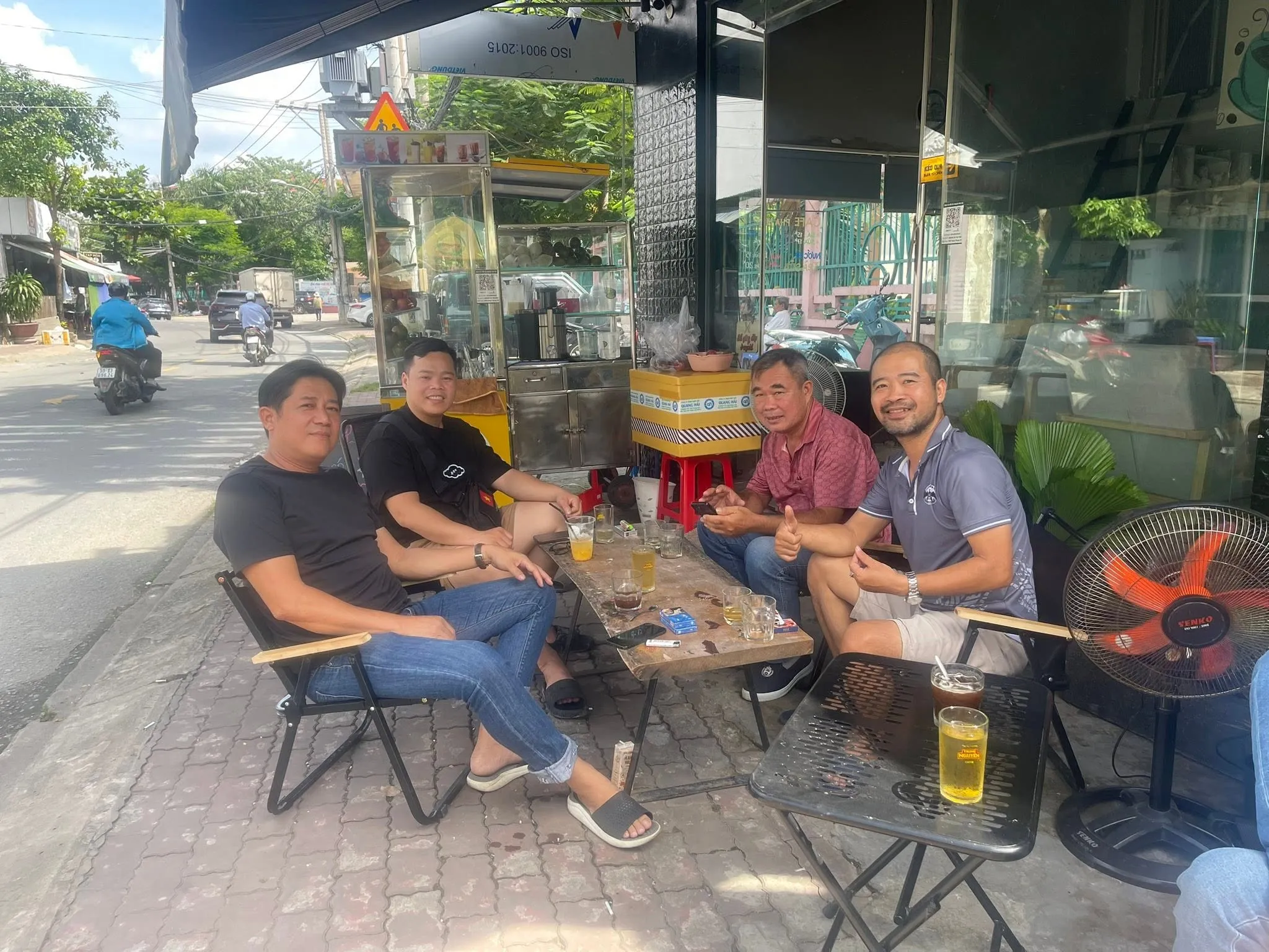 SANG QUÁN CAFE GÓC 2 MẶT TIỀN ĐƯỜNG HỒ BÁ PHẤN, QUẬN 9 – KẾ BÊN TRƯỜNG HỌC, VỪA Ở VỪA KINH DOANH - Ảnh 3