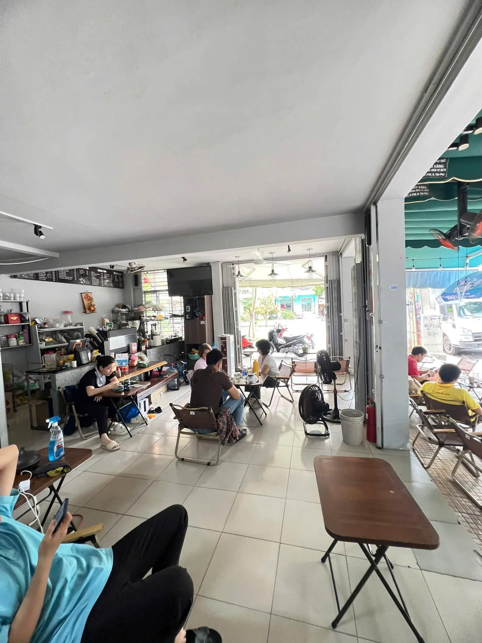 SANG QUÁN CAFE GÓC 2 MẶT TIỀN – KHU CHUNG CƯ NHIÊU LỘC, TÂN PHÚ (VỪA Ở VỪA KINH DOANH) - Ảnh 4