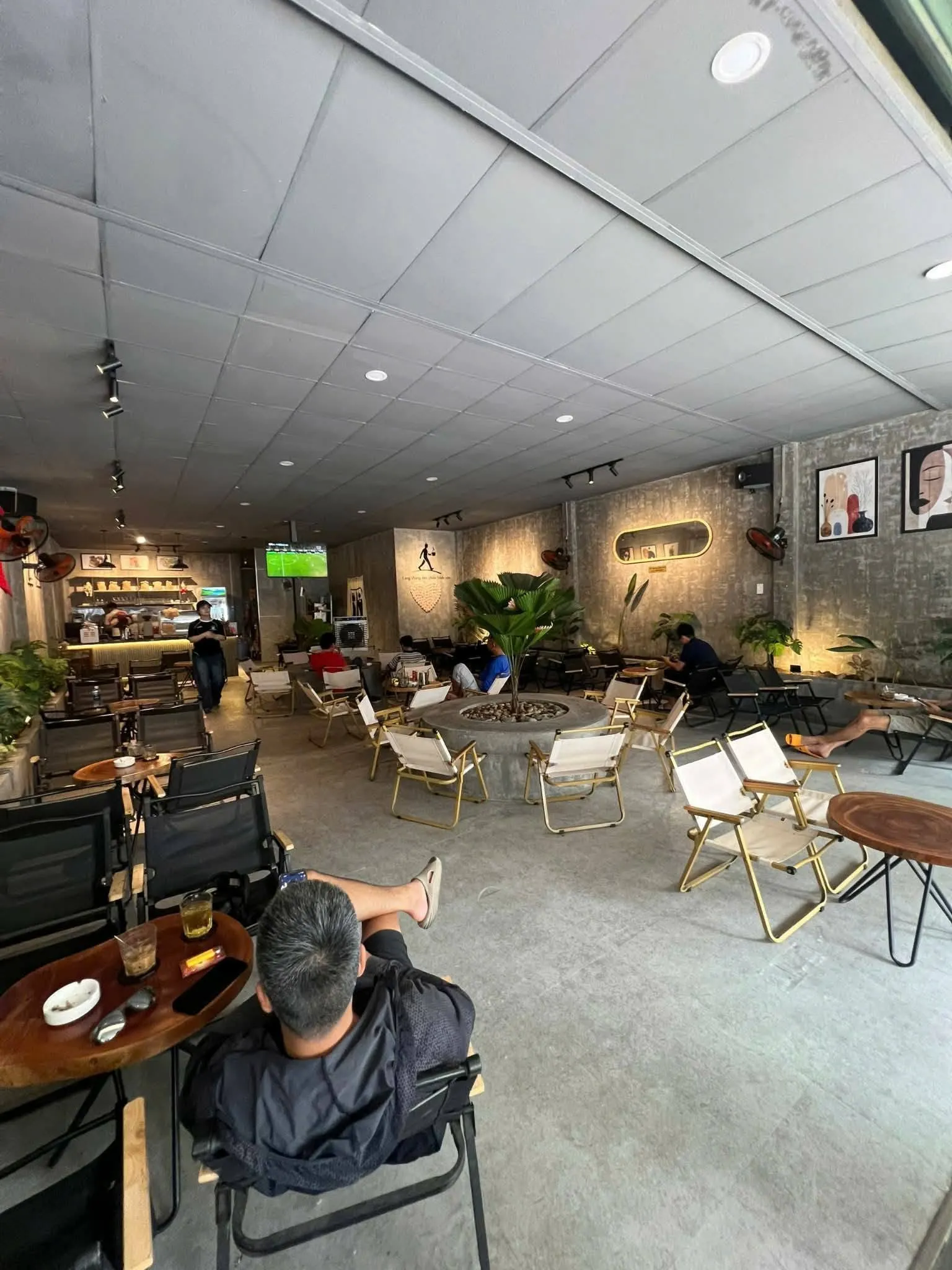 SANG QUÁN CAFE MẶT TIỀN CHỢ PHẠM VĂN BẠCH, GÒ VẤP – NGANG 8M, HĐ 5 NĂM KHÔNG TĂNG GIÁ - Ảnh 4